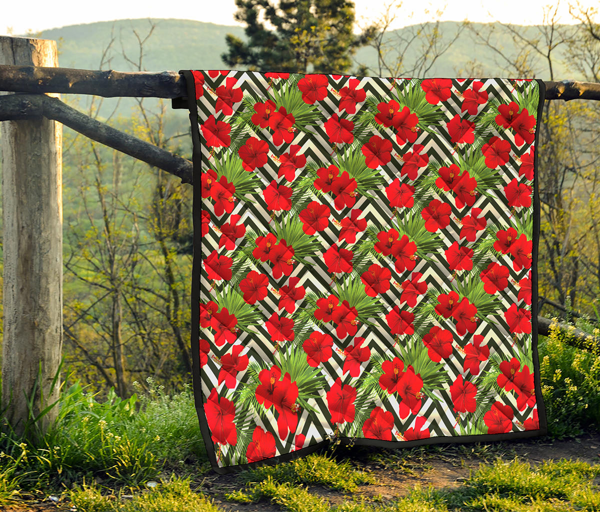 Red Hibiscus Chevron Pattern Print Quilt