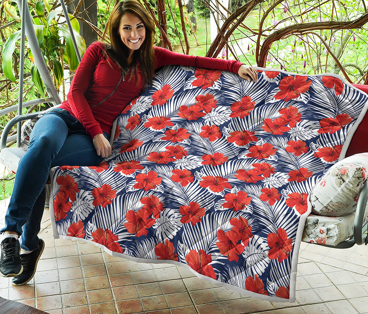 Red Hibiscus Tropical Pattern Print Quilt