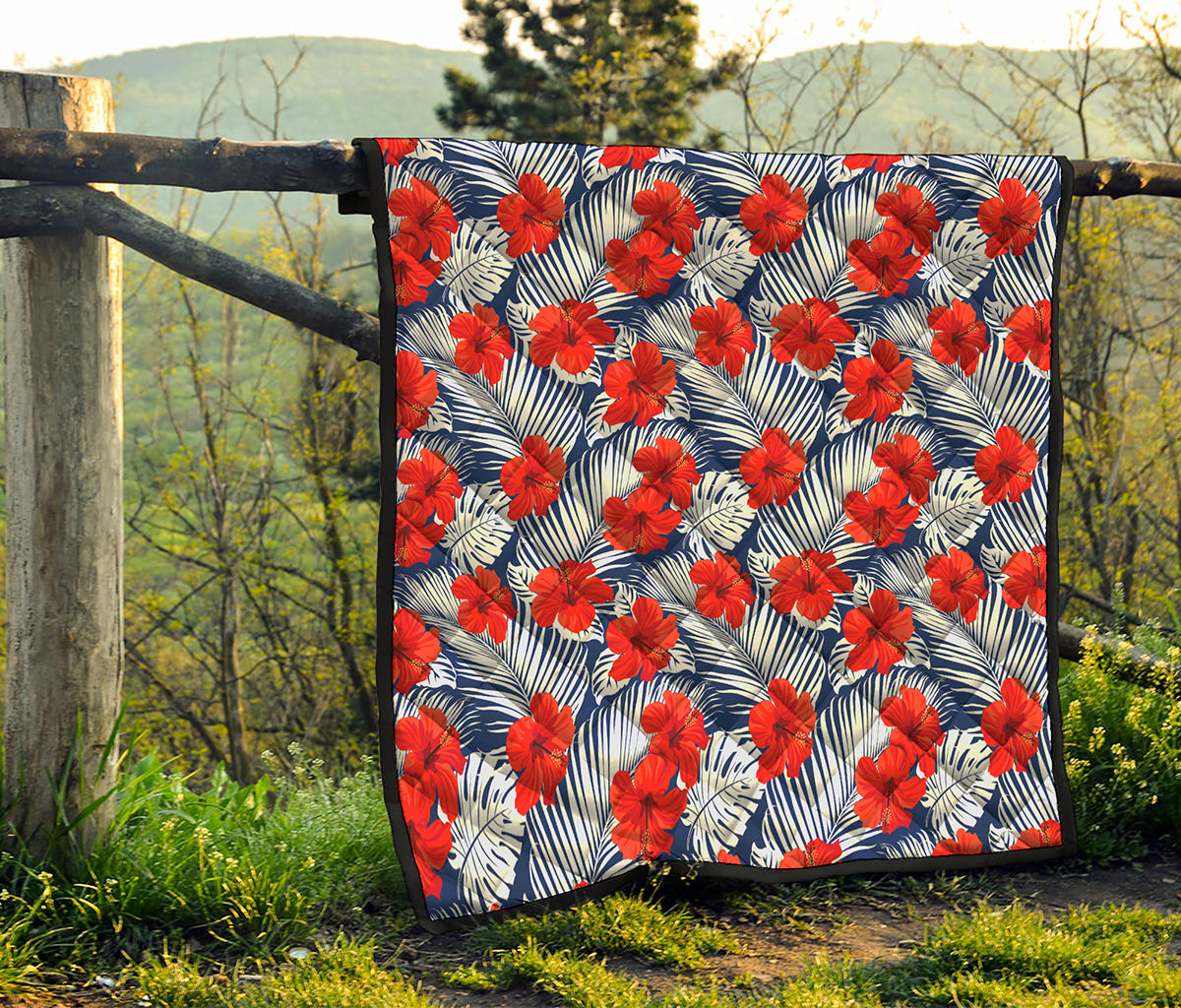 Red Hibiscus Tropical Pattern Print Quilt