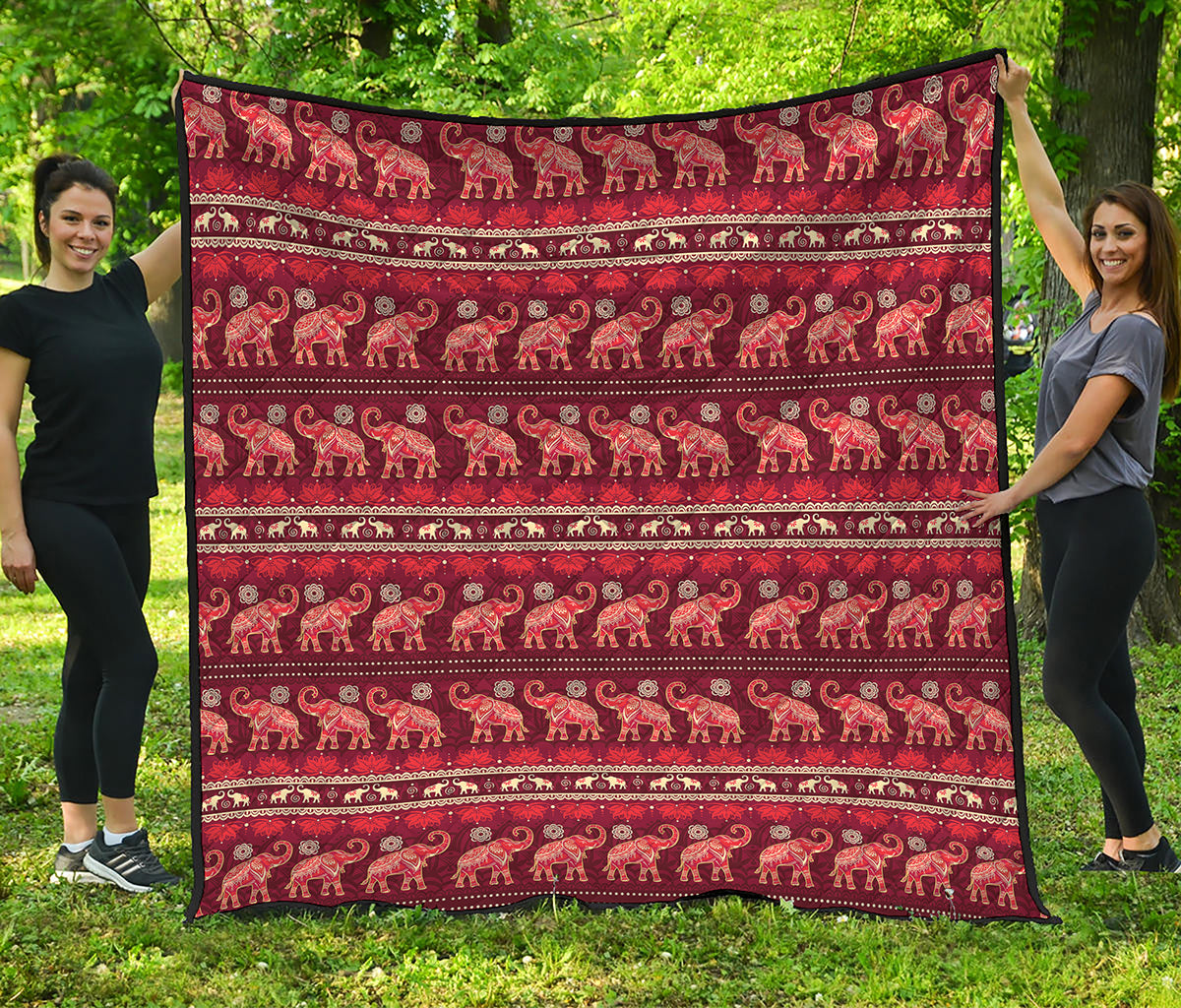 Red Indian Elephant Pattern Print Quilt