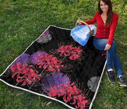 Red Japanese Amaryllis Pattern Print Quilt