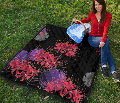 Red Japanese Amaryllis Pattern Print Quilt