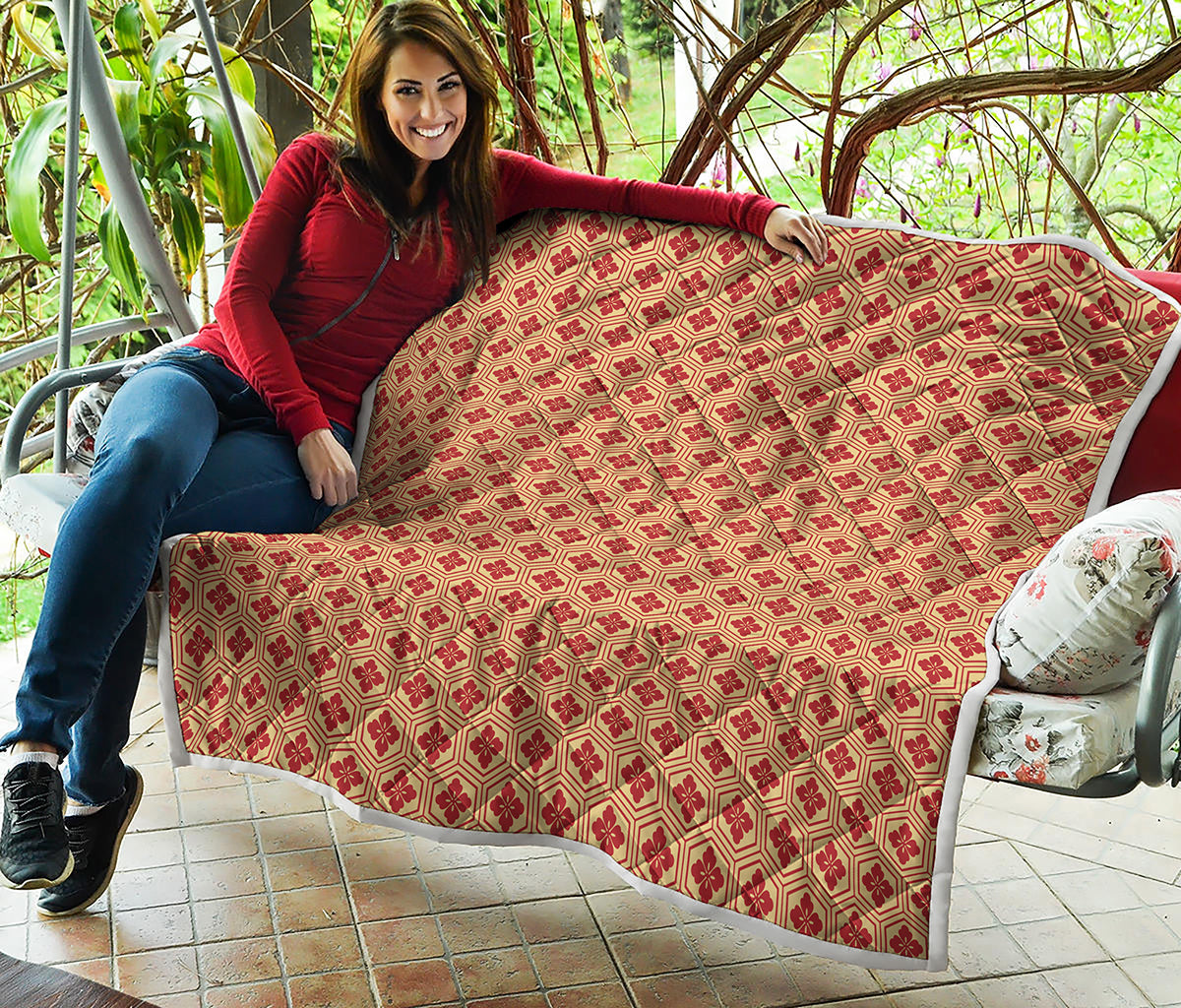 Red Japanese Flower Pattern Print Quilt