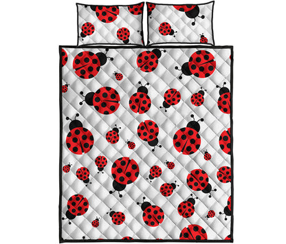 Red Ladybug Pattern Print Quilt Bed Set