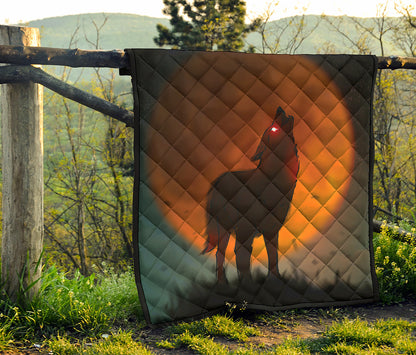 Red Moon Howling Wolf Print Quilt