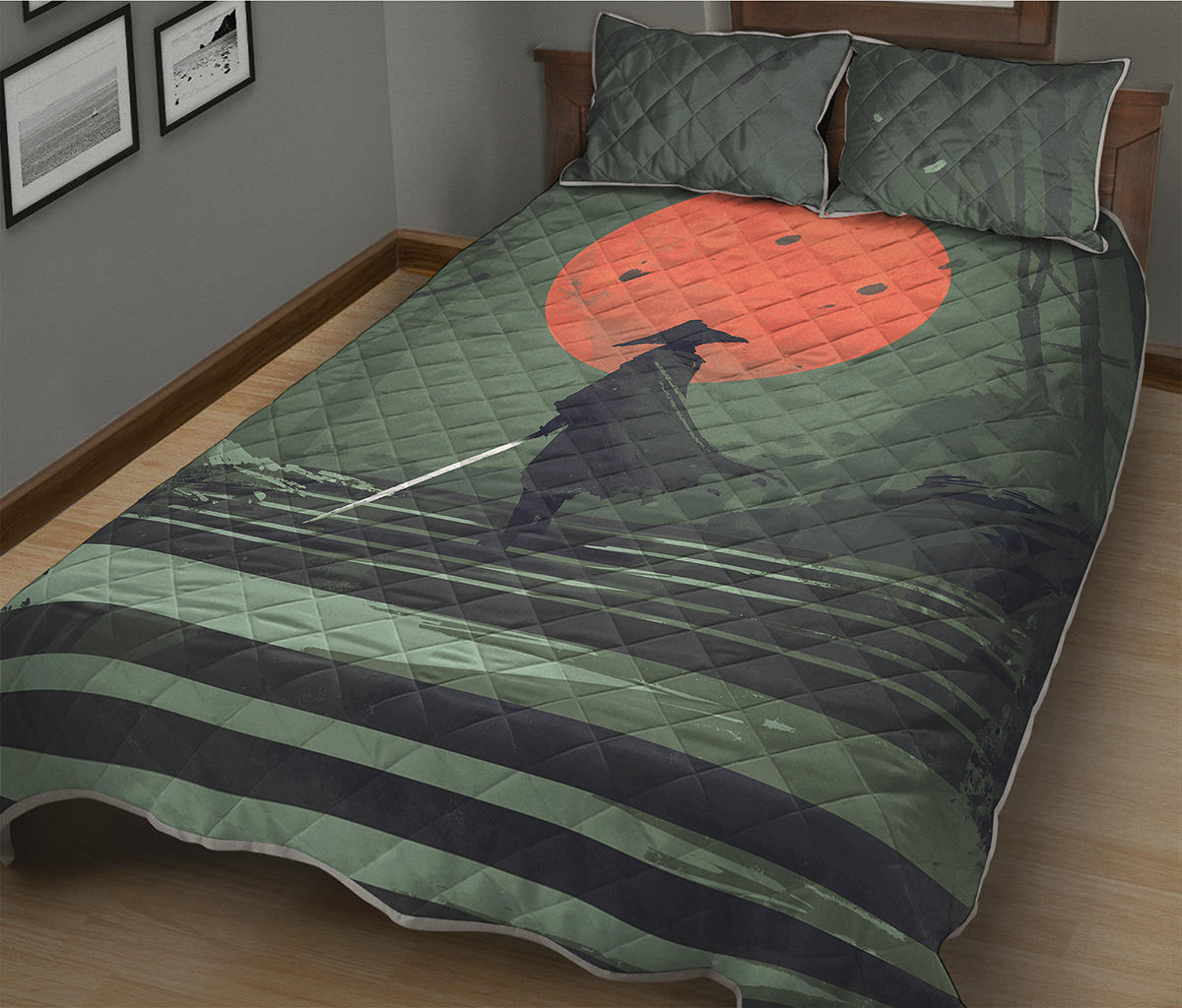 Red Moon Samurai Print Quilt Bed Set