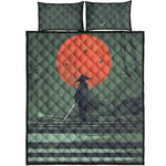 Red Moon Samurai Print Quilt Bed Set