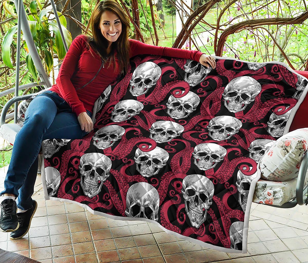 Red Octopus Skull Pattern Print Quilt