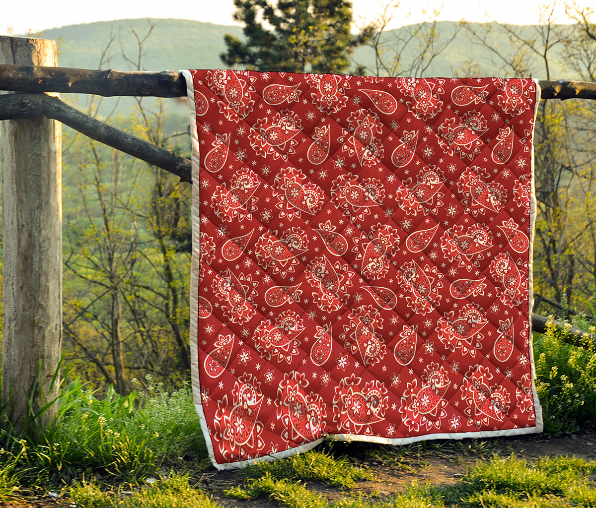 Red Paisley Pattern Print Quilt