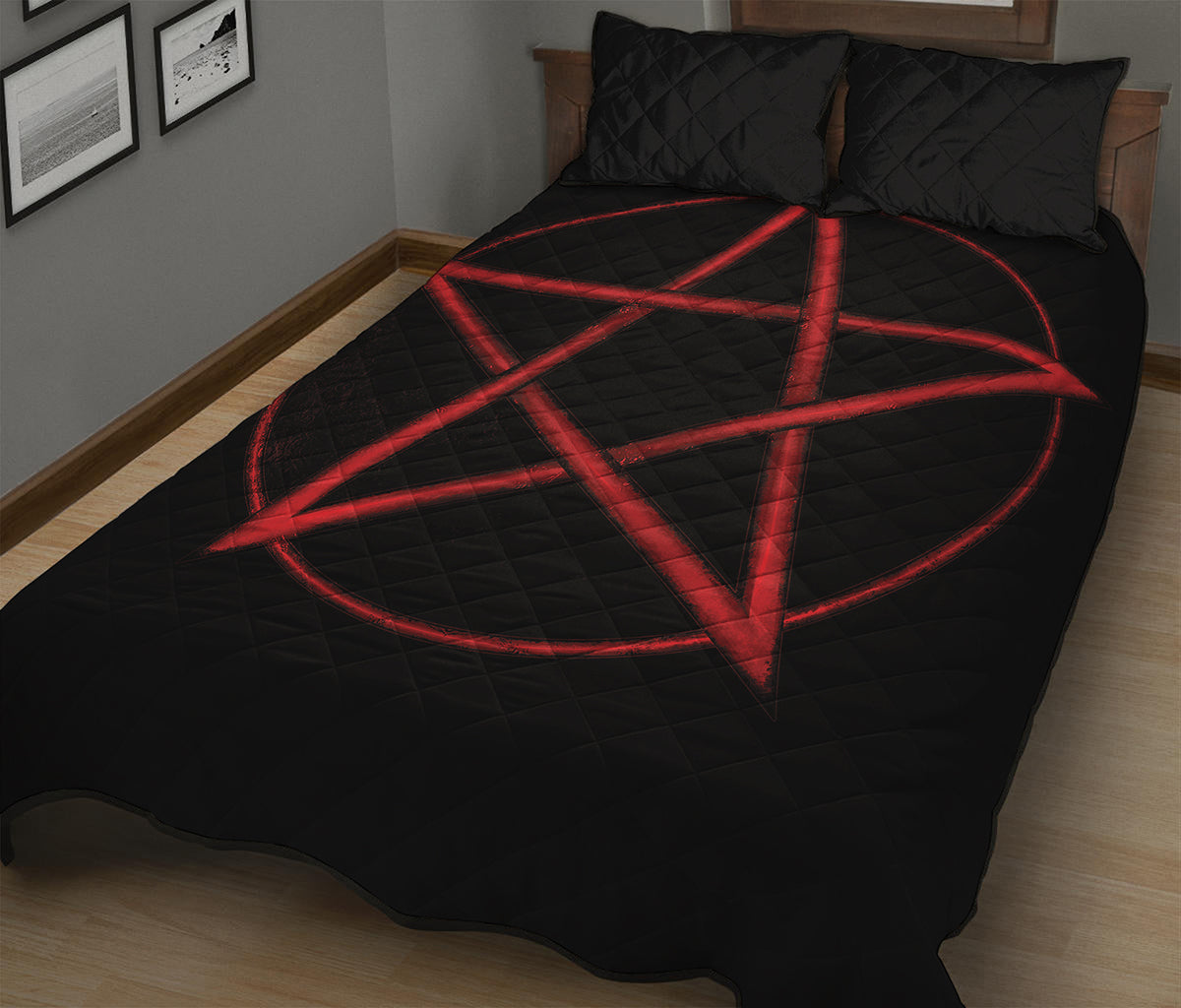 Red Pentagram Symbol Print Quilt Bed Set