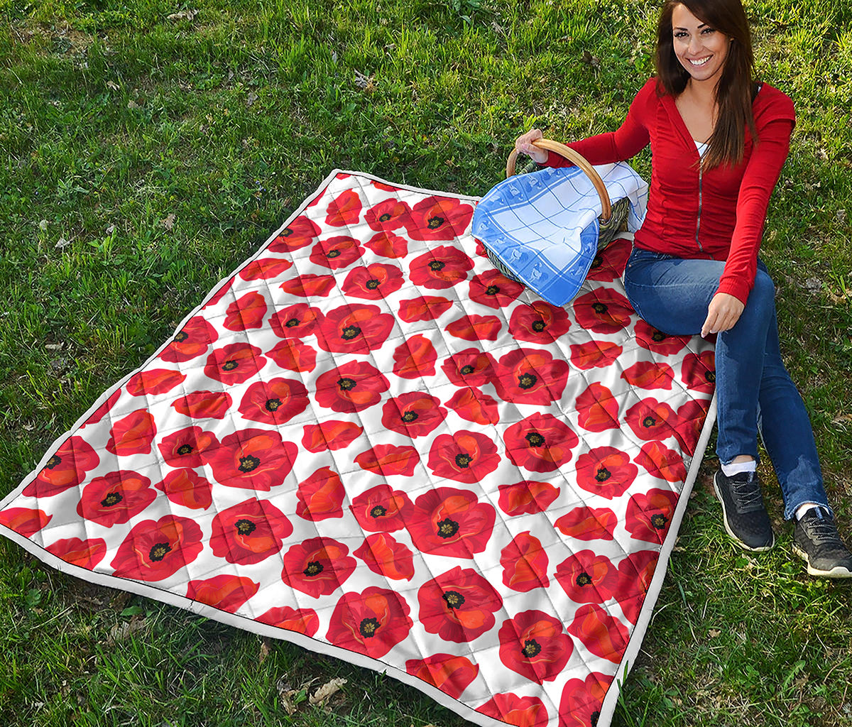 Red Poppy Pattern Print Quilt