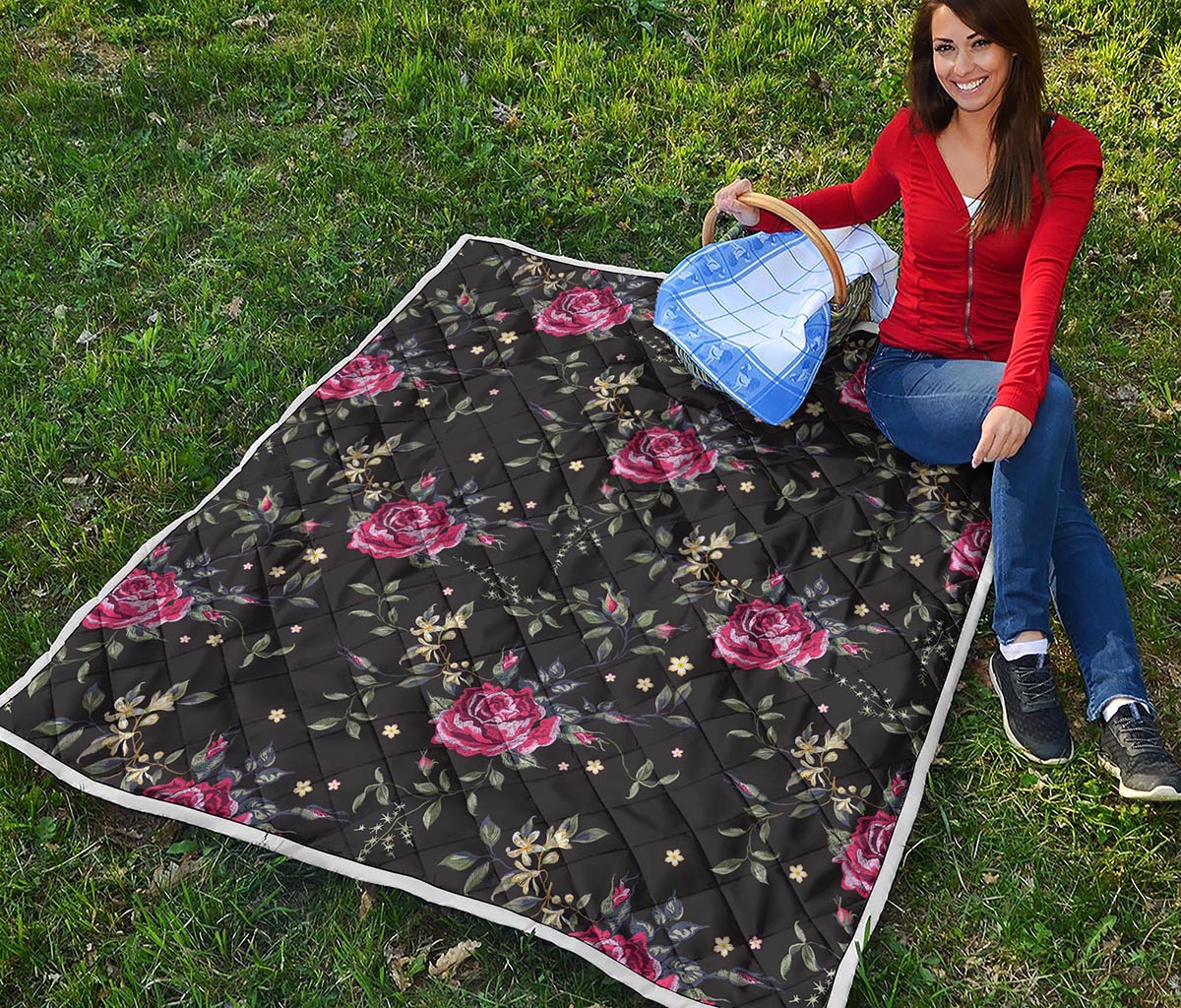 Red Rose Floral Pattern Print Quilt