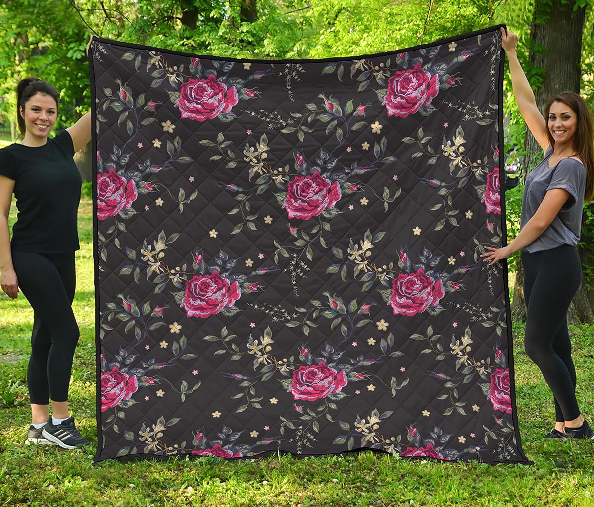 Red Rose Floral Pattern Print Quilt