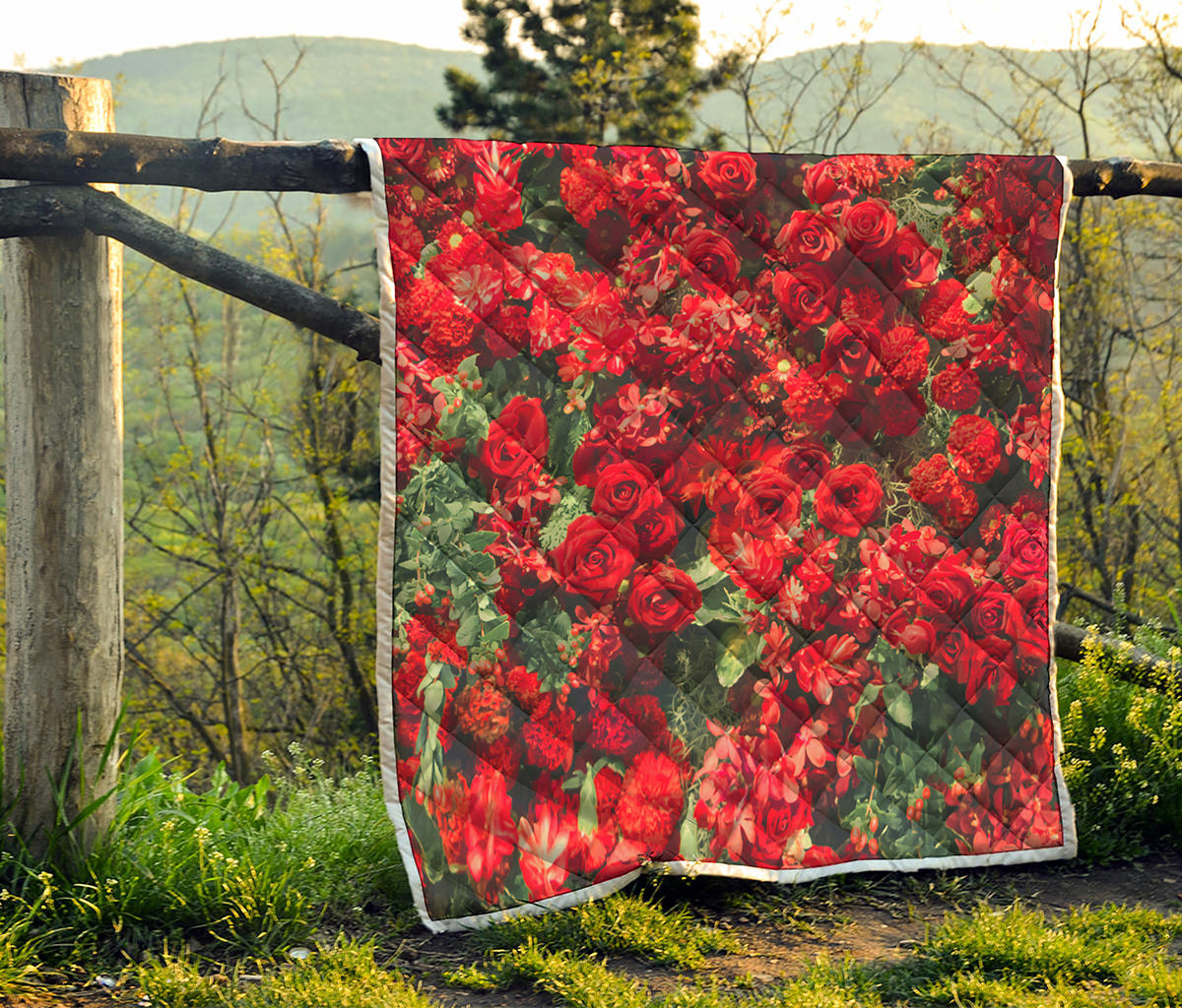 Red Rose Flower Print Quilt