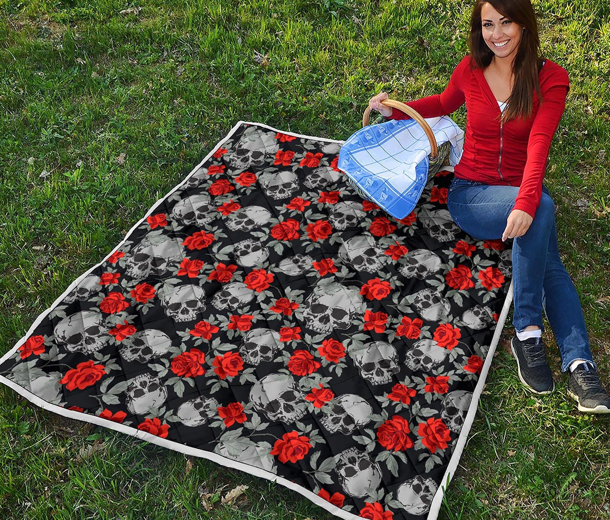 Red Rose Grey Skull Pattern Print Quilt