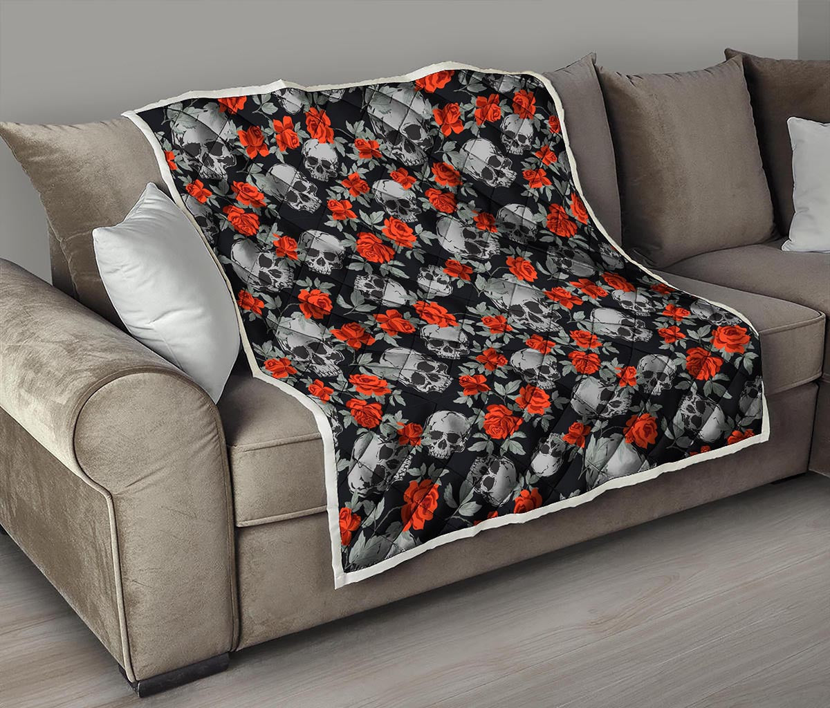 Red Rose Grey Skull Pattern Print Quilt