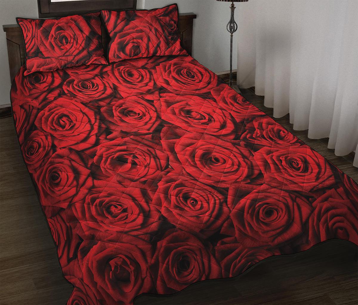 Red Rose Print Quilt Bed Set
