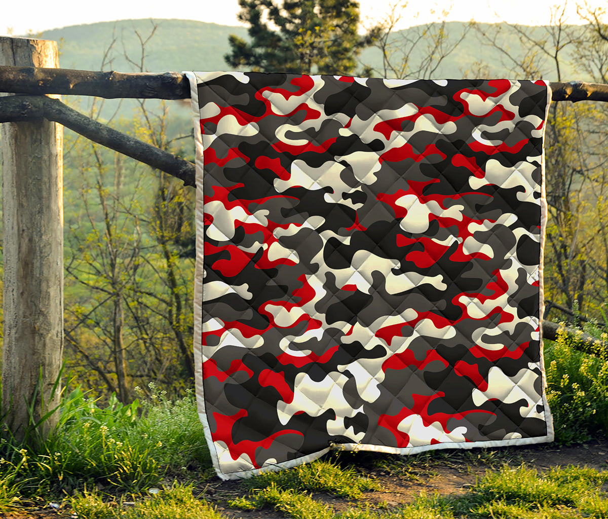 Red Snow Camouflage Print Quilt