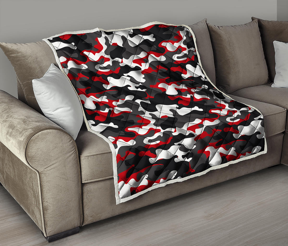 Red Snow Camouflage Print Quilt