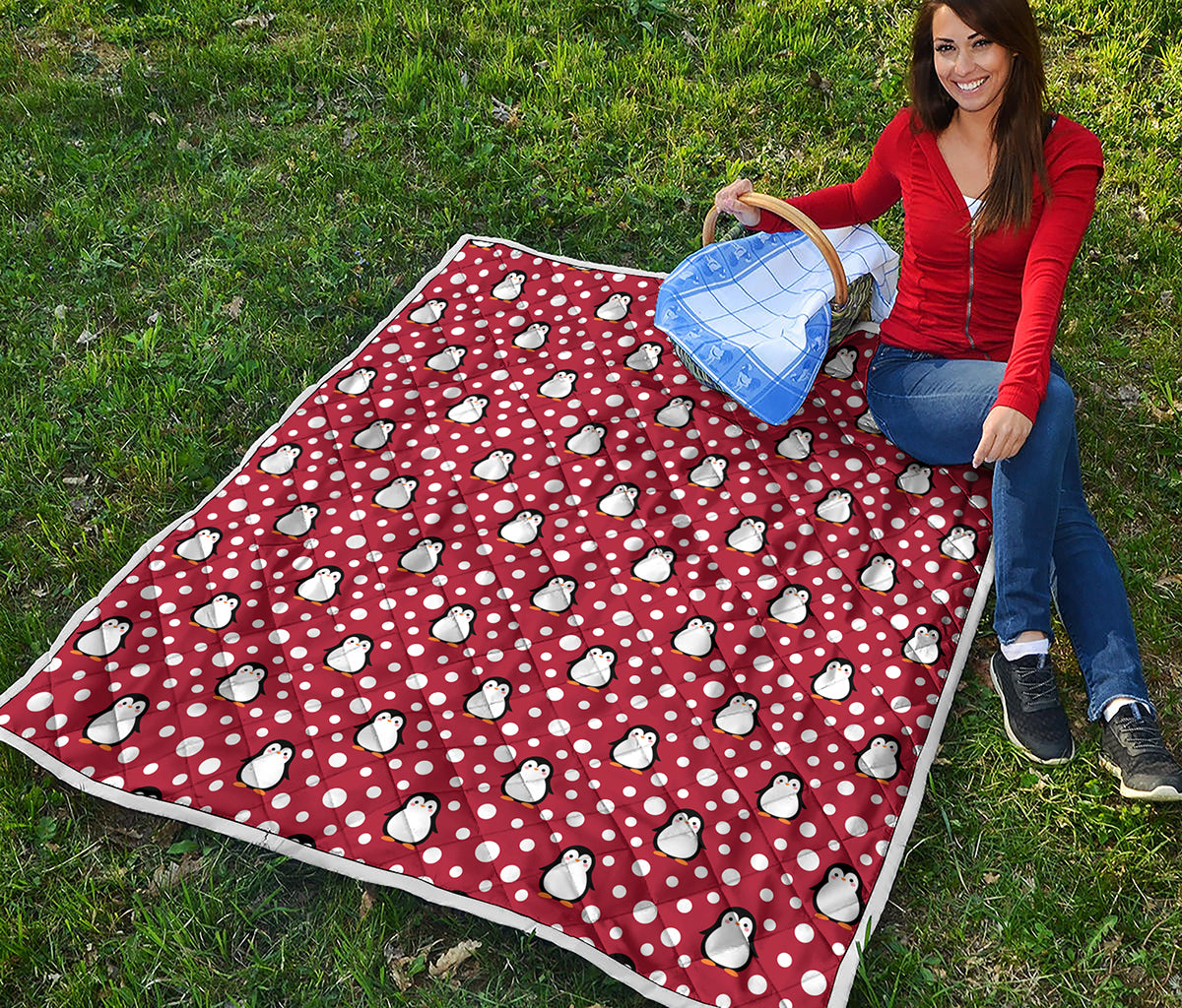 Red Snow Penguin Pattern Print Quilt