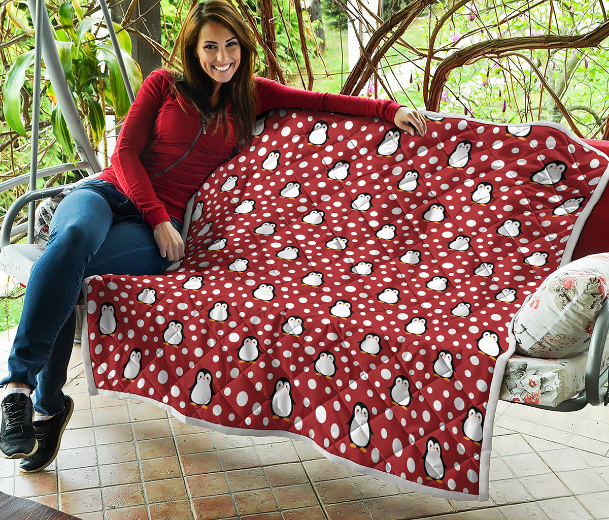 Red Snow Penguin Pattern Print Quilt