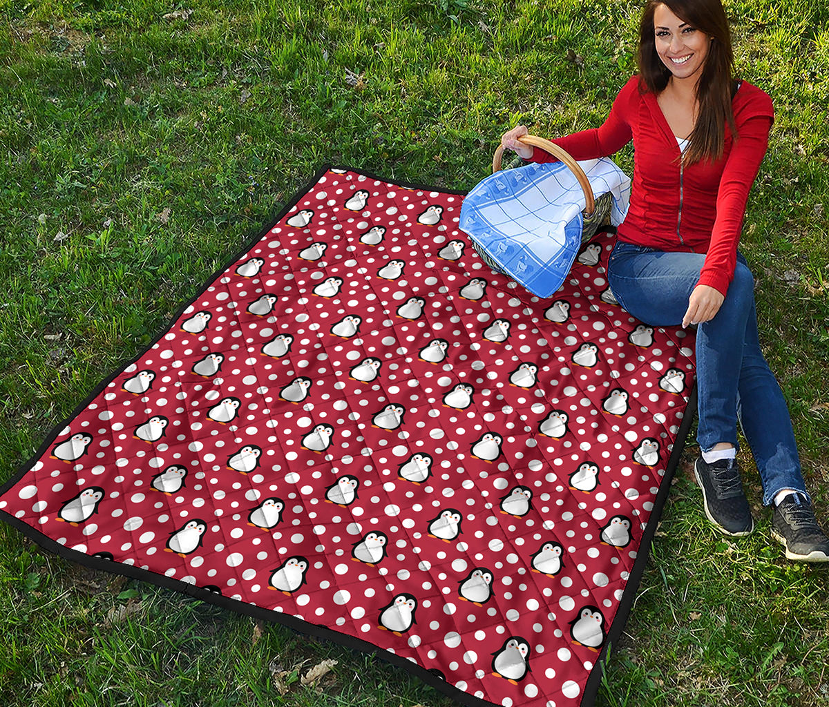 Red Snow Penguin Pattern Print Quilt