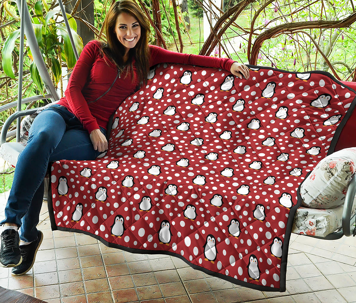 Red Snow Penguin Pattern Print Quilt