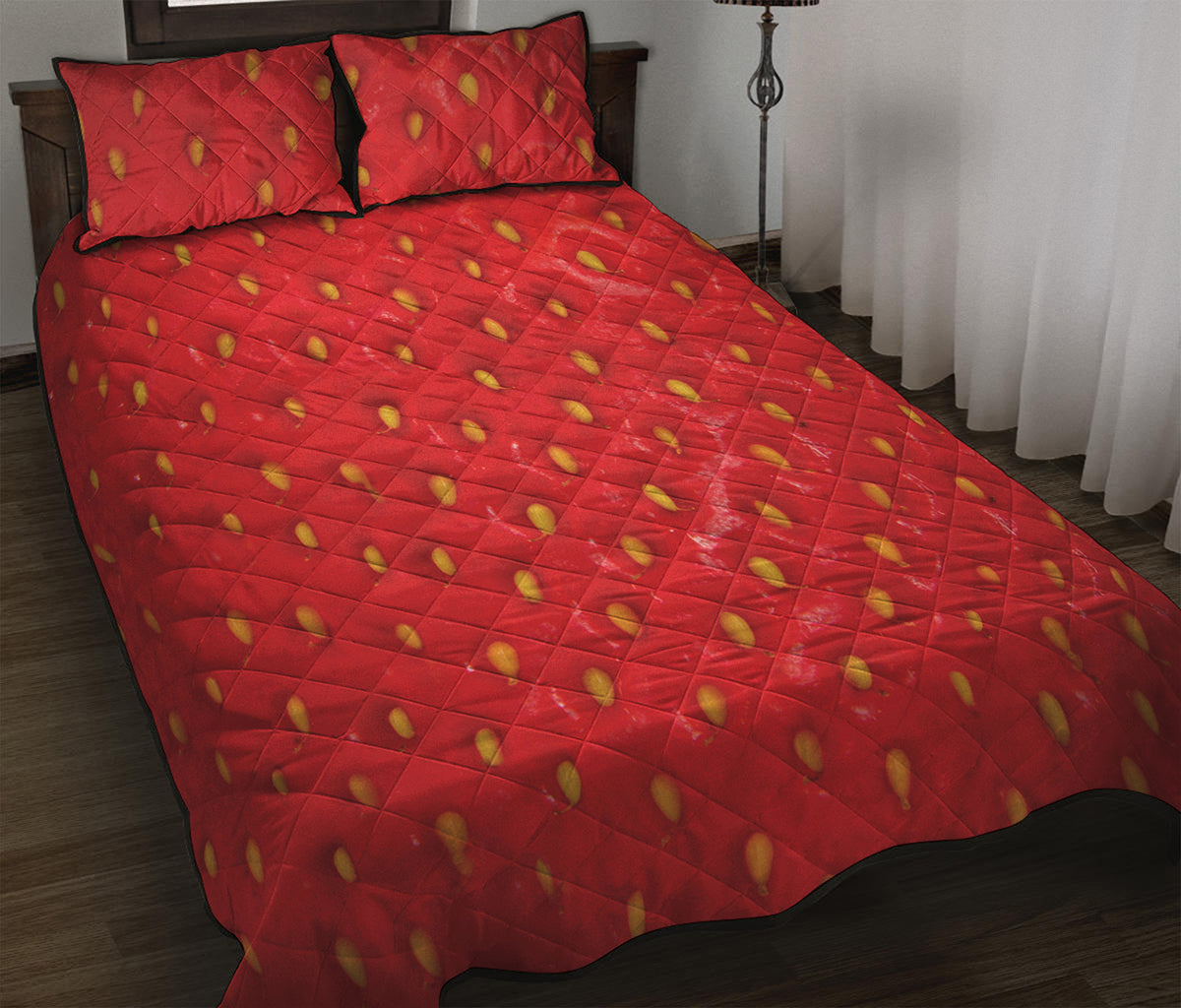 Red Strawberry Print Quilt Bed Set