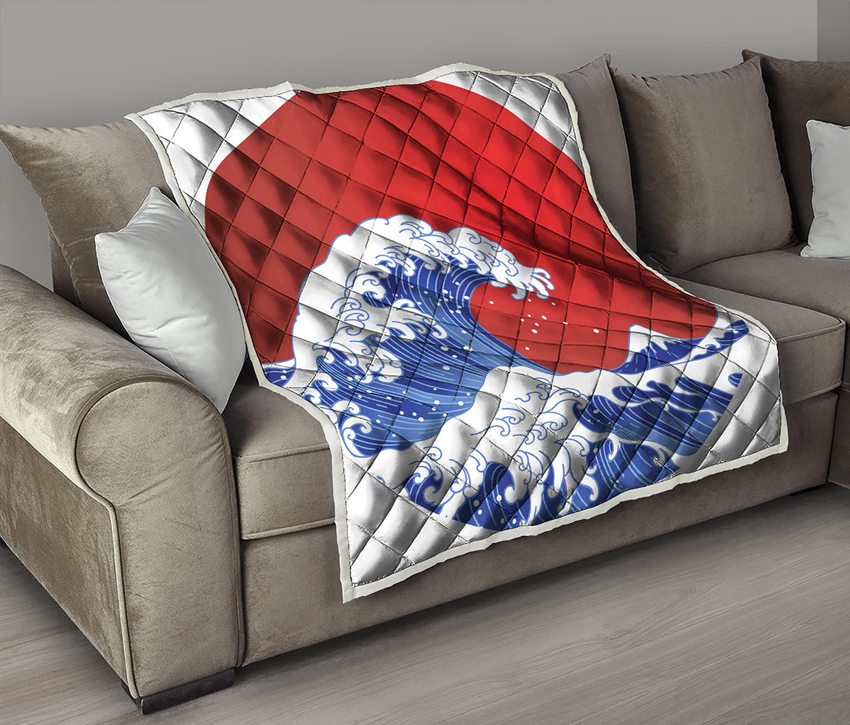 Red Sun Japanese Wave Print Quilt
