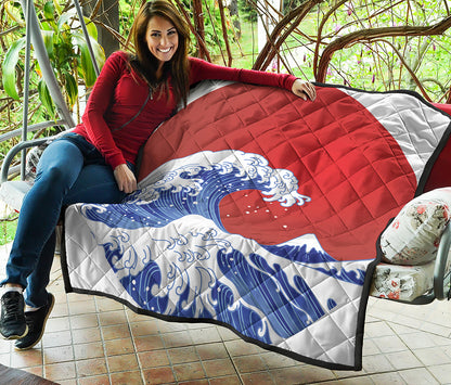 Red Sun Japanese Wave Print Quilt