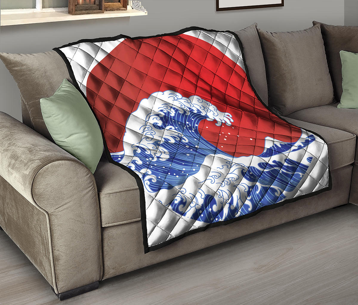 Red Sun Japanese Wave Print Quilt