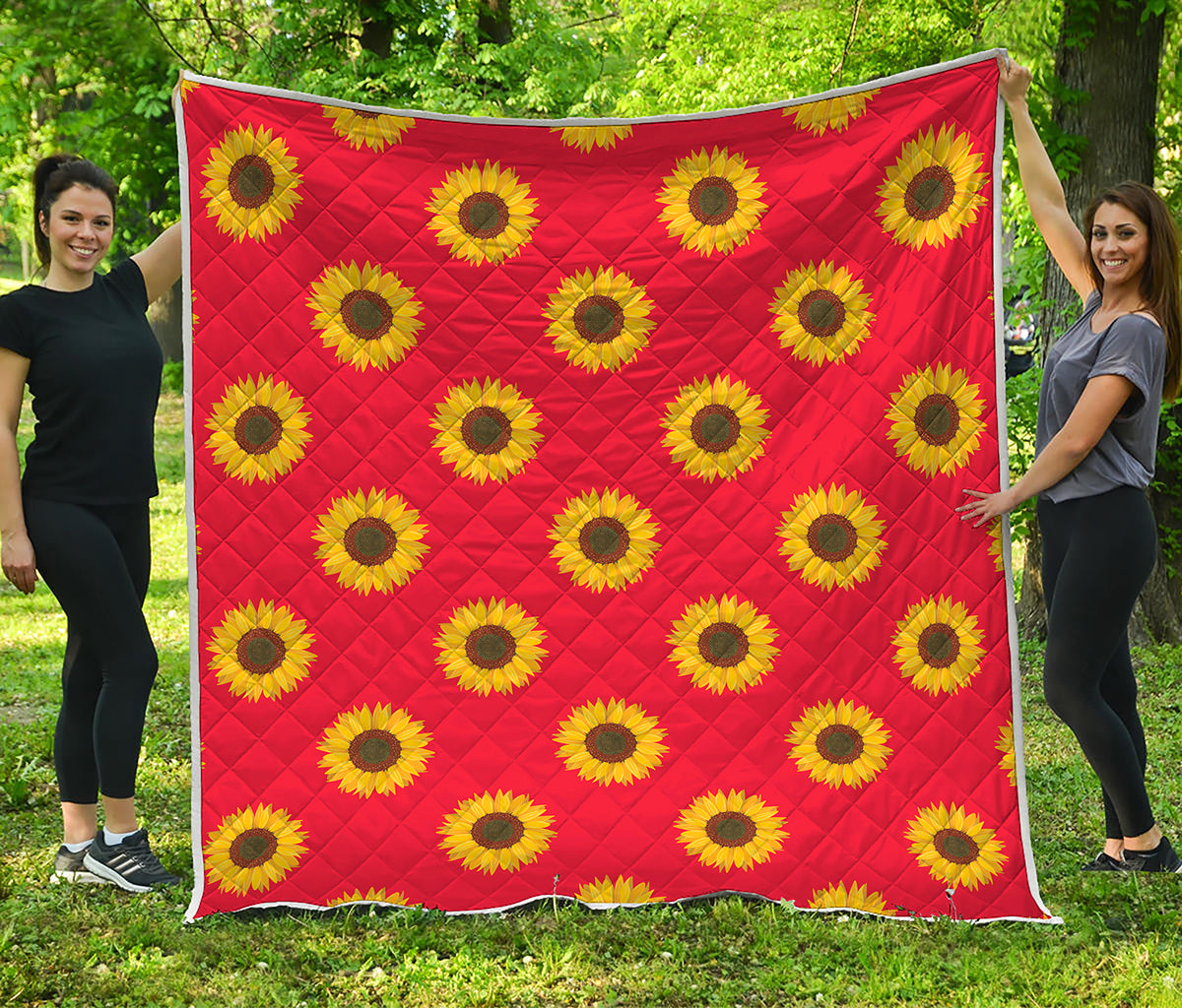 Red Sunflower Pattern Print Quilt