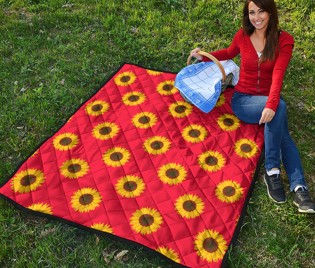 Red Sunflower Pattern Print Quilt