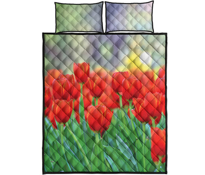 Red Tulip Print Quilt Bed Set
