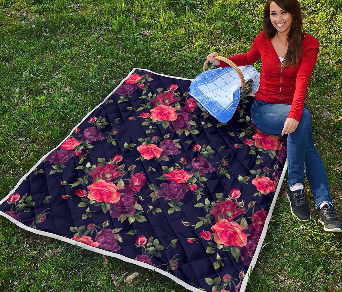 Red Violet Roses Floral Pattern Print Quilt