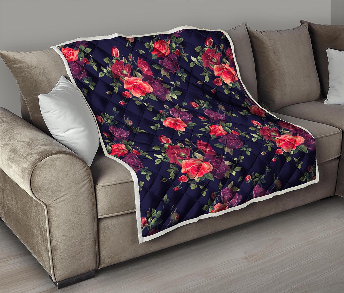 Red Violet Roses Floral Pattern Print Quilt