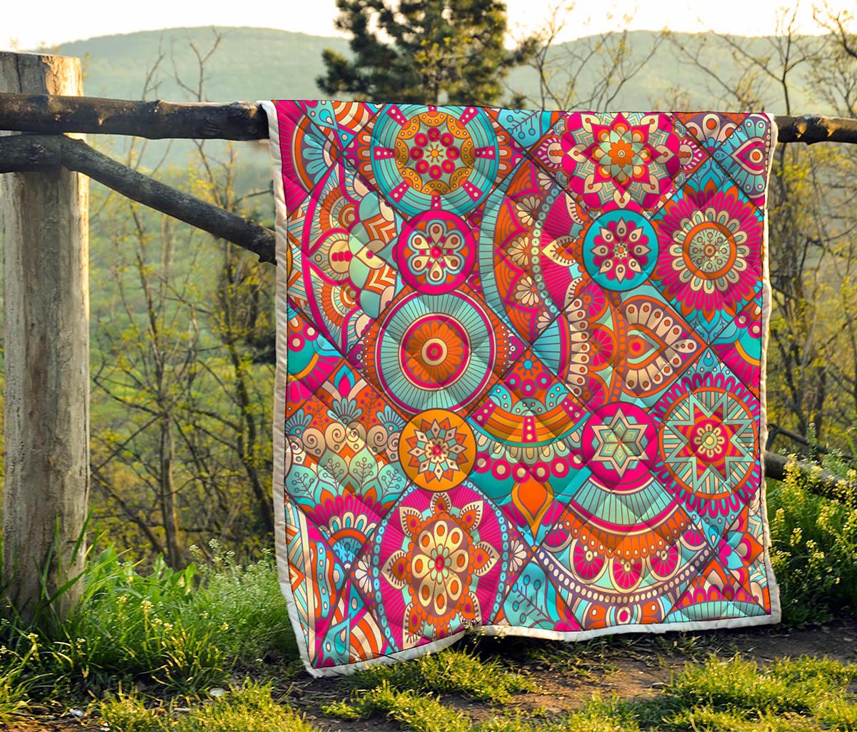 Retro Bohemian Mandala Pattern Print Quilt