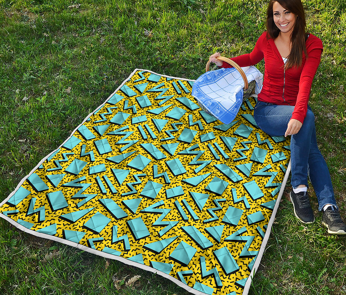 Retro Funky Pattern Print Quilt