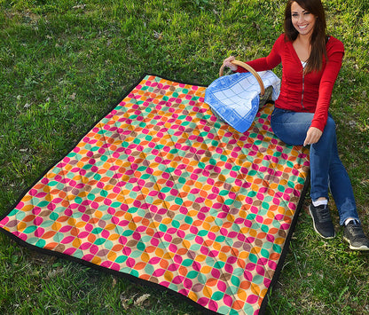 Retro Geometric Rounded Square Print Quilt