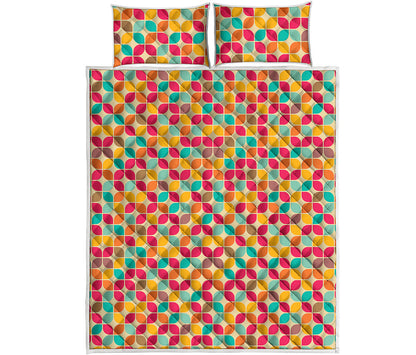 Retro Geometric Rounded Square Print Quilt Bed Set