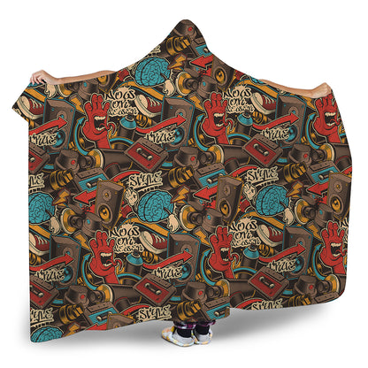 Retro Graffiti Pattern Print Hooded Blanket