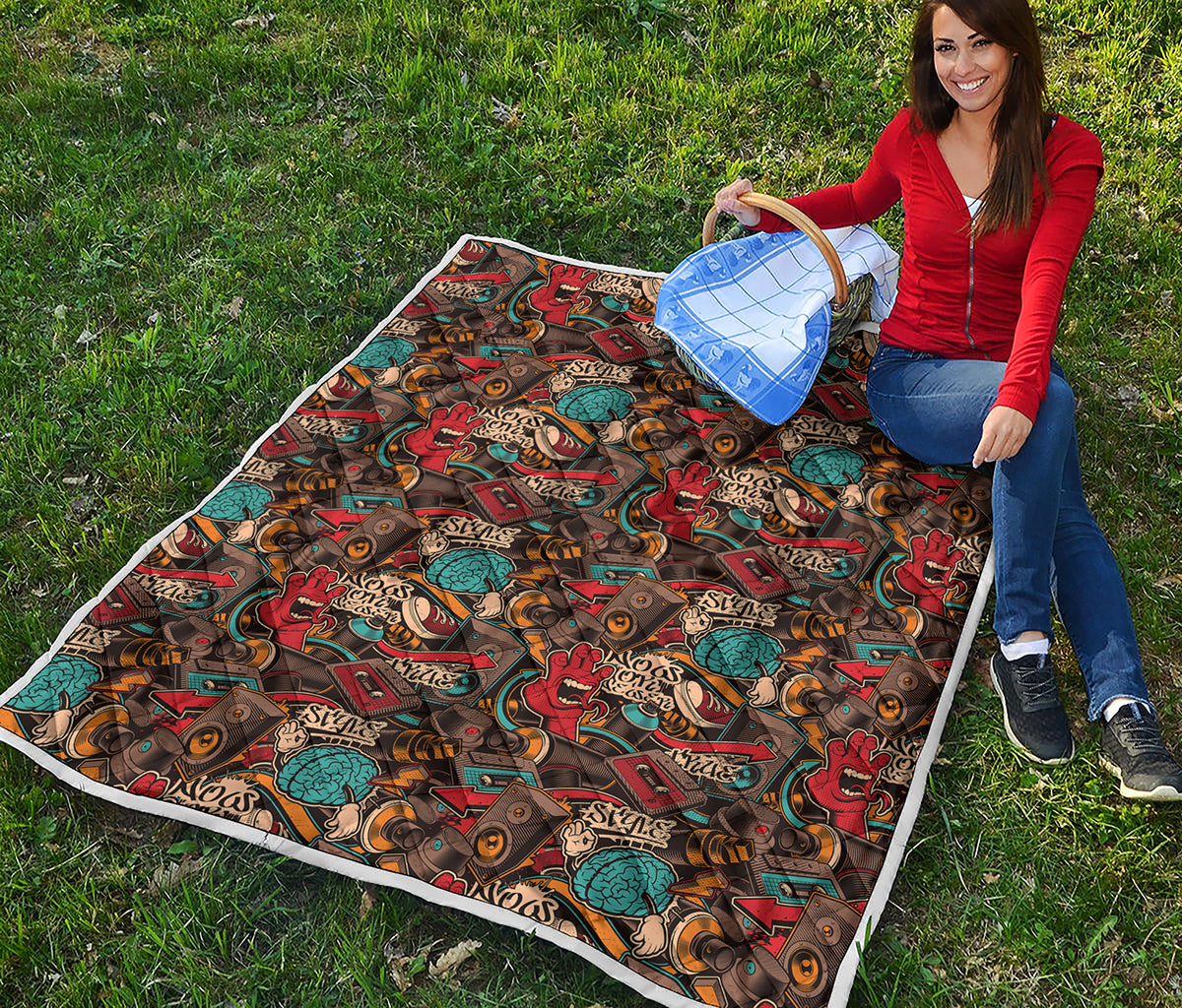 Retro Graffiti Pattern Print Quilt