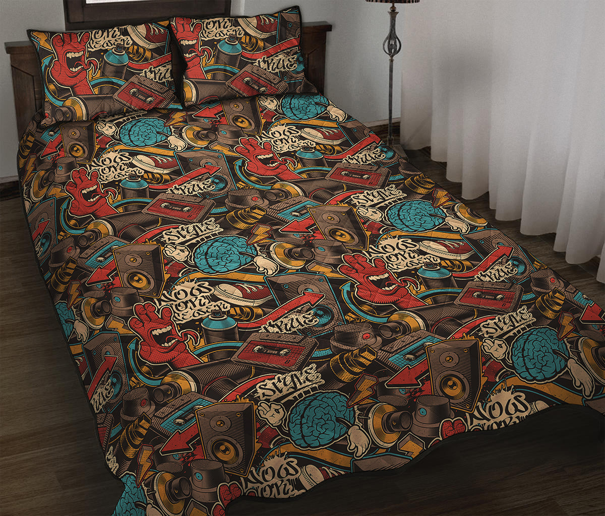 Retro Graffiti Pattern Print Quilt Bed Set