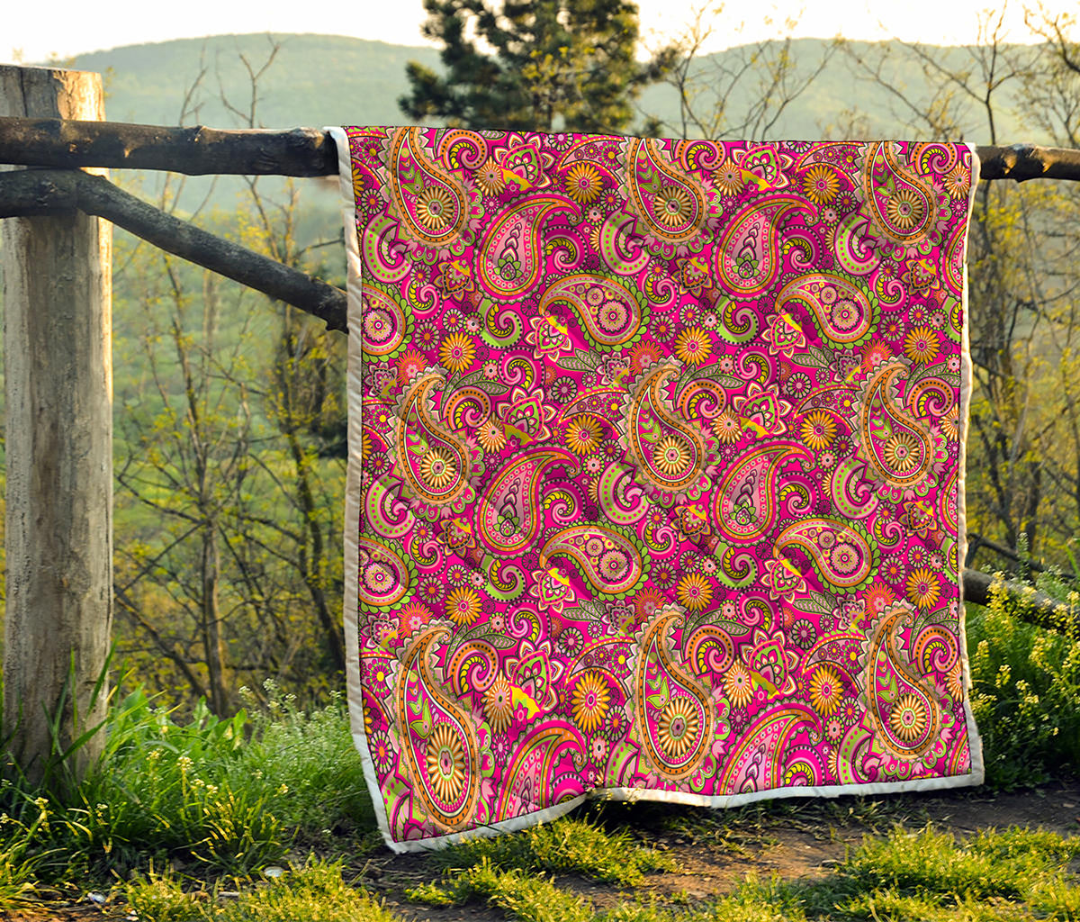 Retro Paisley Pattern Print Quilt