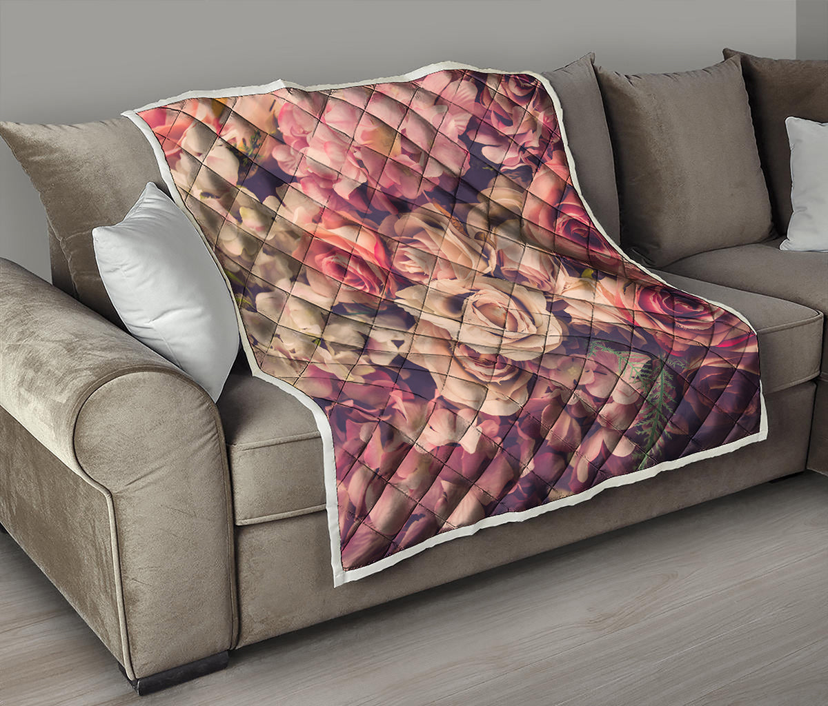 Retro Pink Roses Floral Print Quilt