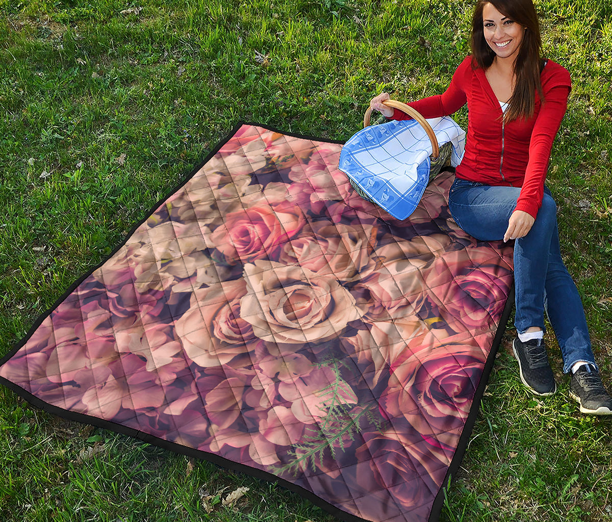 Retro Pink Roses Floral Print Quilt