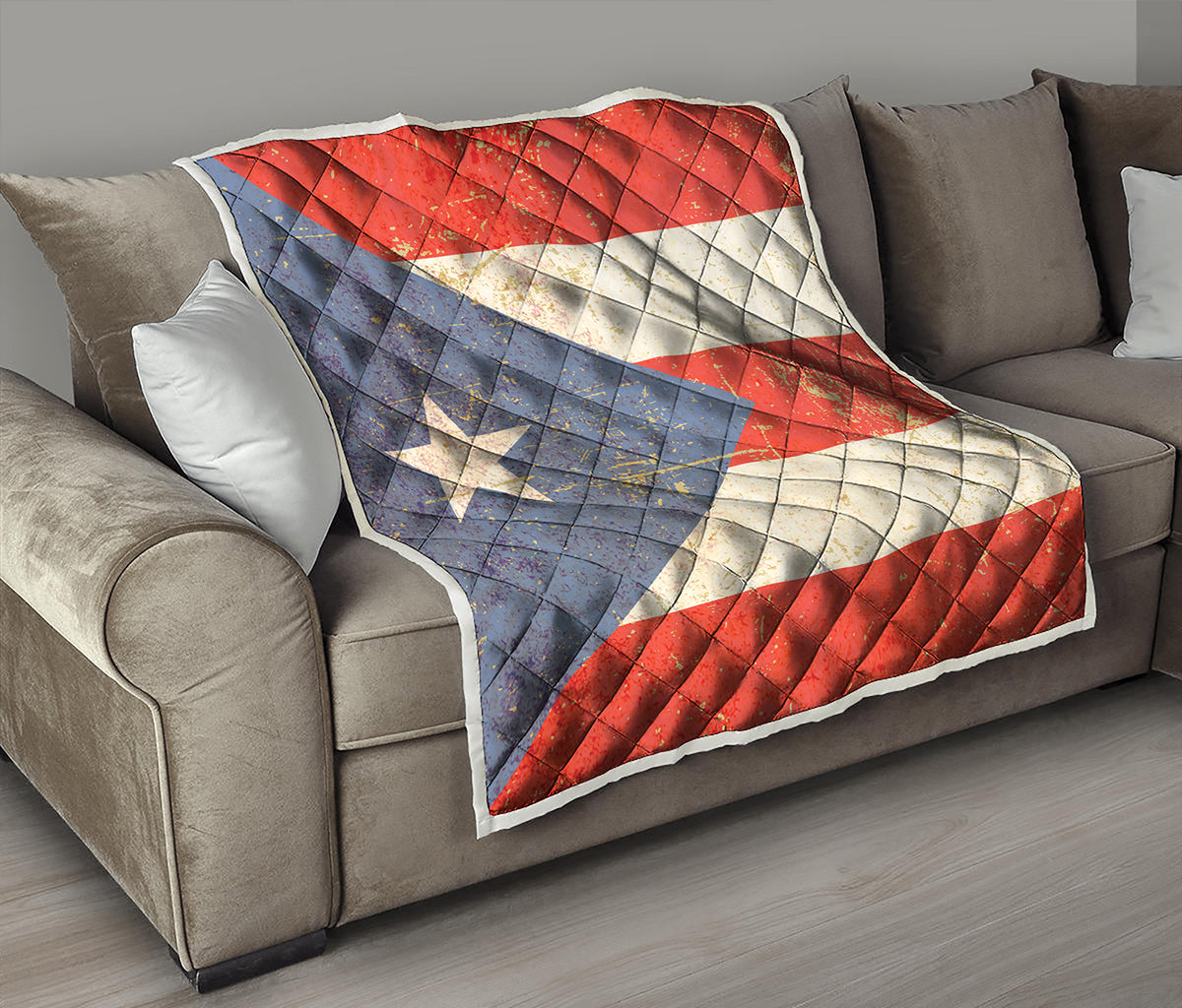 Retro Puerto Rican Flag Print Quilt