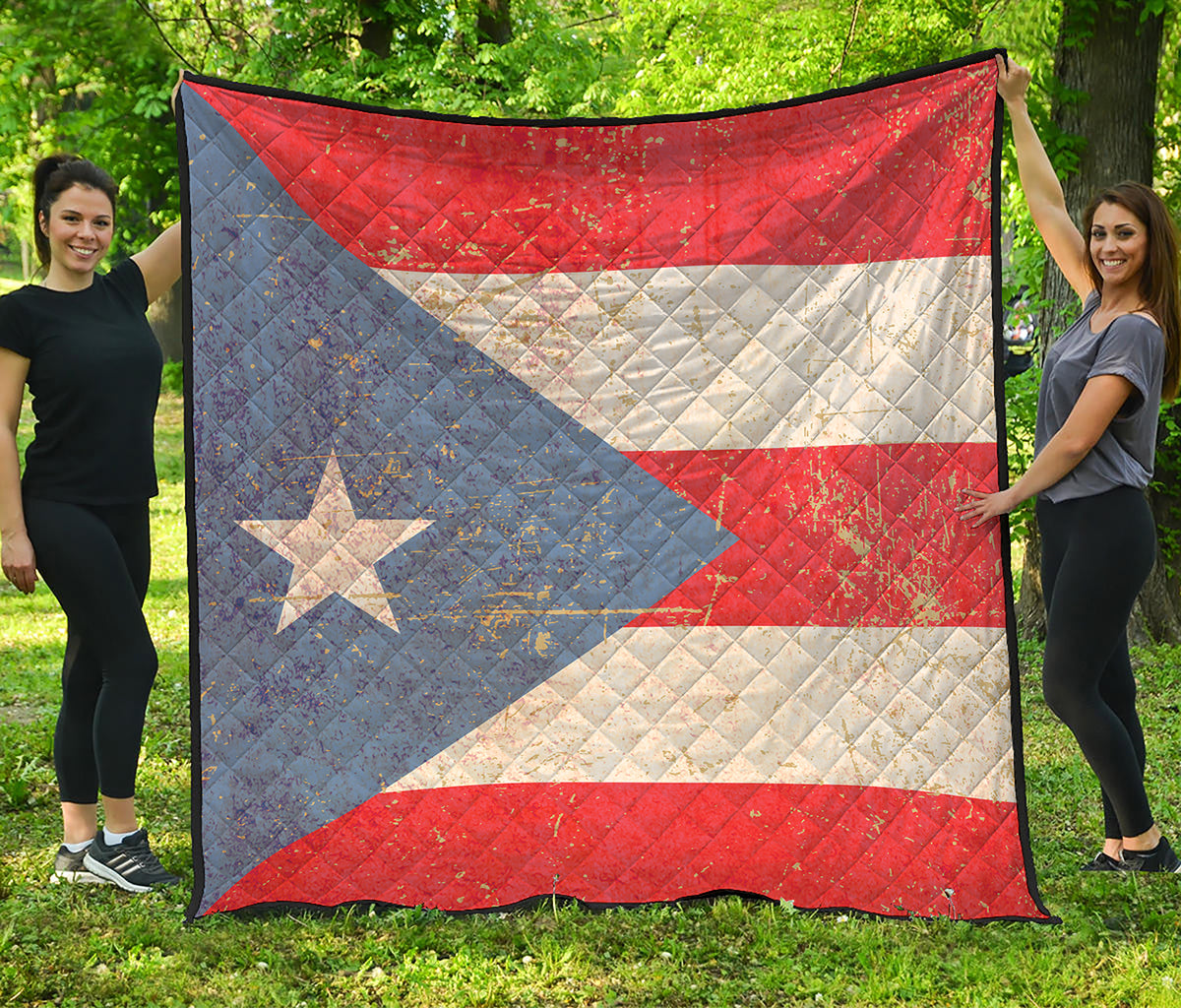 Retro Puerto Rican Flag Print Quilt