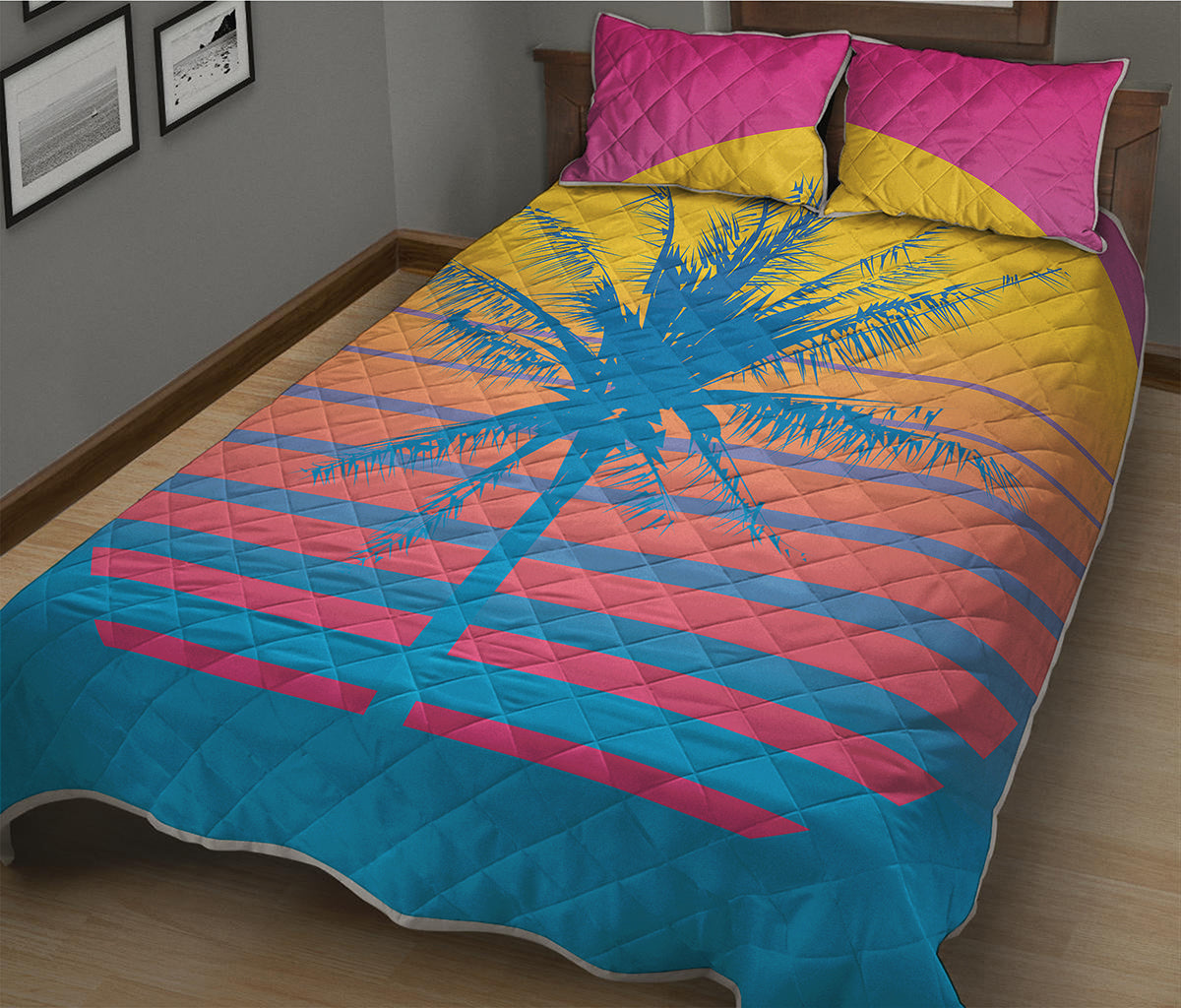 Retrowave Sunset Palm Tree Print Quilt Bed Set