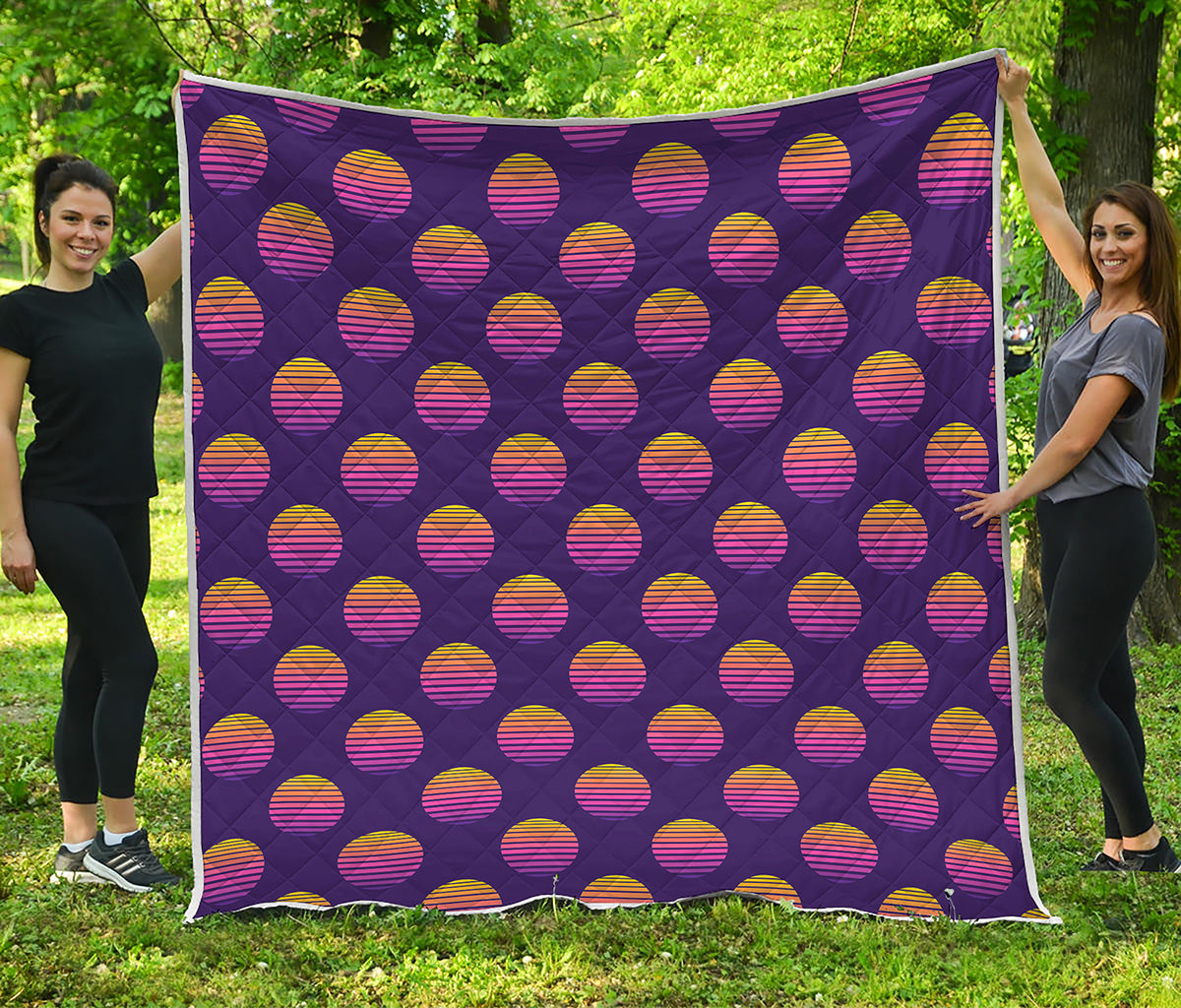 Retrowave Sunset Pattern Print Quilt